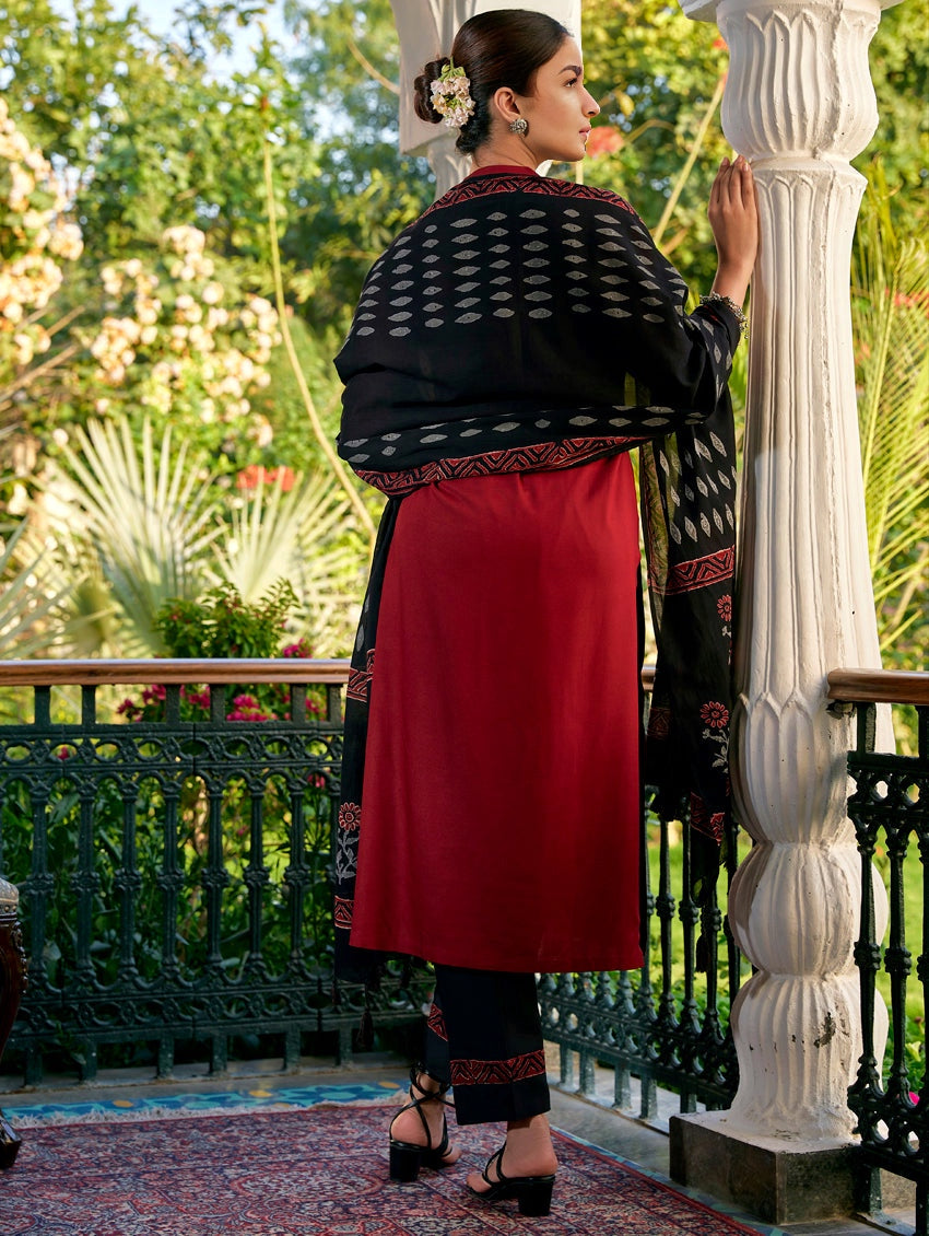 Elegant Maroon Embroidered Kurta Set with Printed Black Dupatta